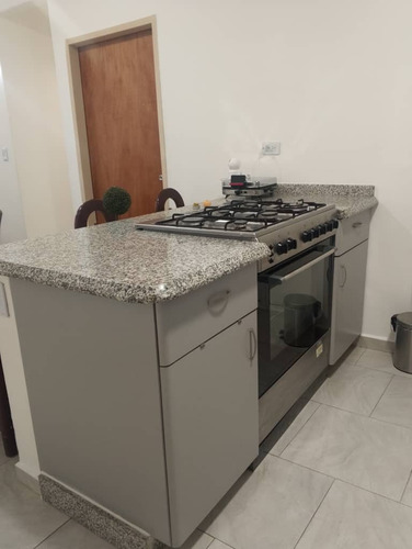 Hermoso Apartamento En Venta Ubicado En La Urbanización El Solar De La Quinta, Iv Etapa.