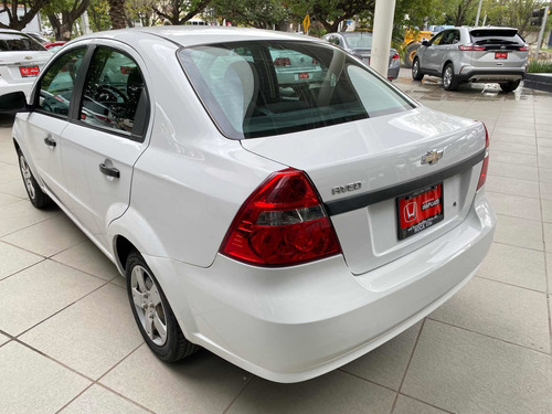 Imagen 4 de 15 de Chevrolet Aveo 2014 1.6 Ls L4 Man Mt
