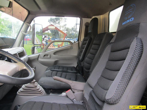 Hino Dutro City 716