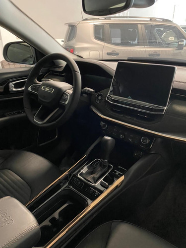 Imagen 15 de 18 de Jeep Commander 2023 2.0 Td At9 4x4 Limited Plus