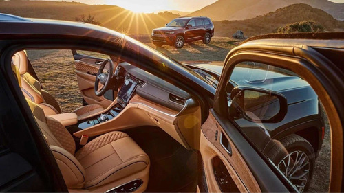 Imagen 6 de 13 de Jeep Grand Cherokee 2021 5.7 Summit Elite Plinum 4x4 At