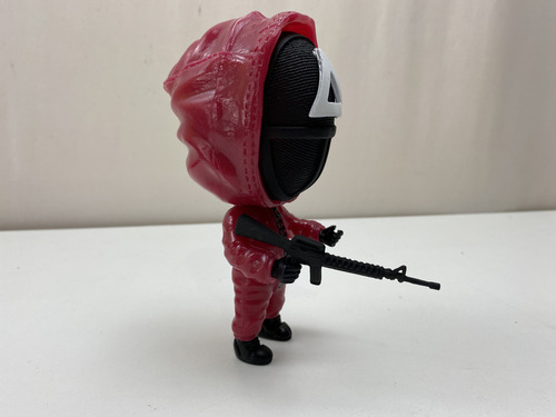 Figura Triángulo Cabezon Bootleg Juego Del Calamar (Usado)
