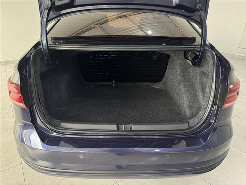 Volkswagen Virtus 1.6 MSI TOTAL FLEX AUTOMÁTICO