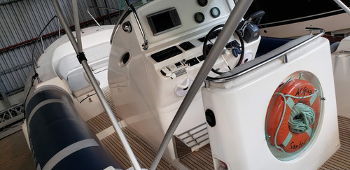 Bote Zefir G800, 2011. 02x Evinrude 175hp- Marina Atlântica
