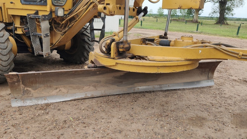 Motoniveladora Caterpillar 120h 1998