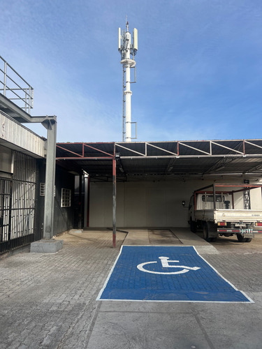Se Arrienda Oficina Y Terreno Comercial (103057)