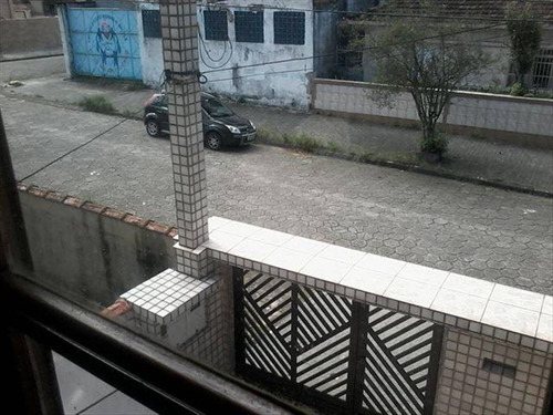 Imagem 18 de 30 de Bem Localizada 4 Dormitorios 1 Suite 3 Banheiros Sala 2 Ambiente 2 Vagas Na Garagem 1 Cozinha Grande Escritorio Deposito Para Alimentos Area De Serviço Com 2 Tanques - Hm1628