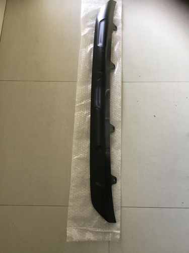 Spoiler (moldura) Paragolpe Del Corolla Cross 21/23 Original