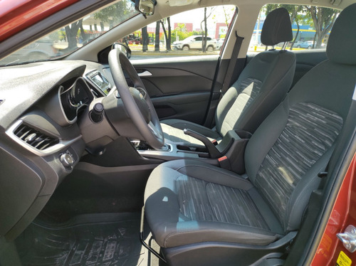 Imagen 9 de 15 de Chevrolet Cavalier Ls 2019 Rojo