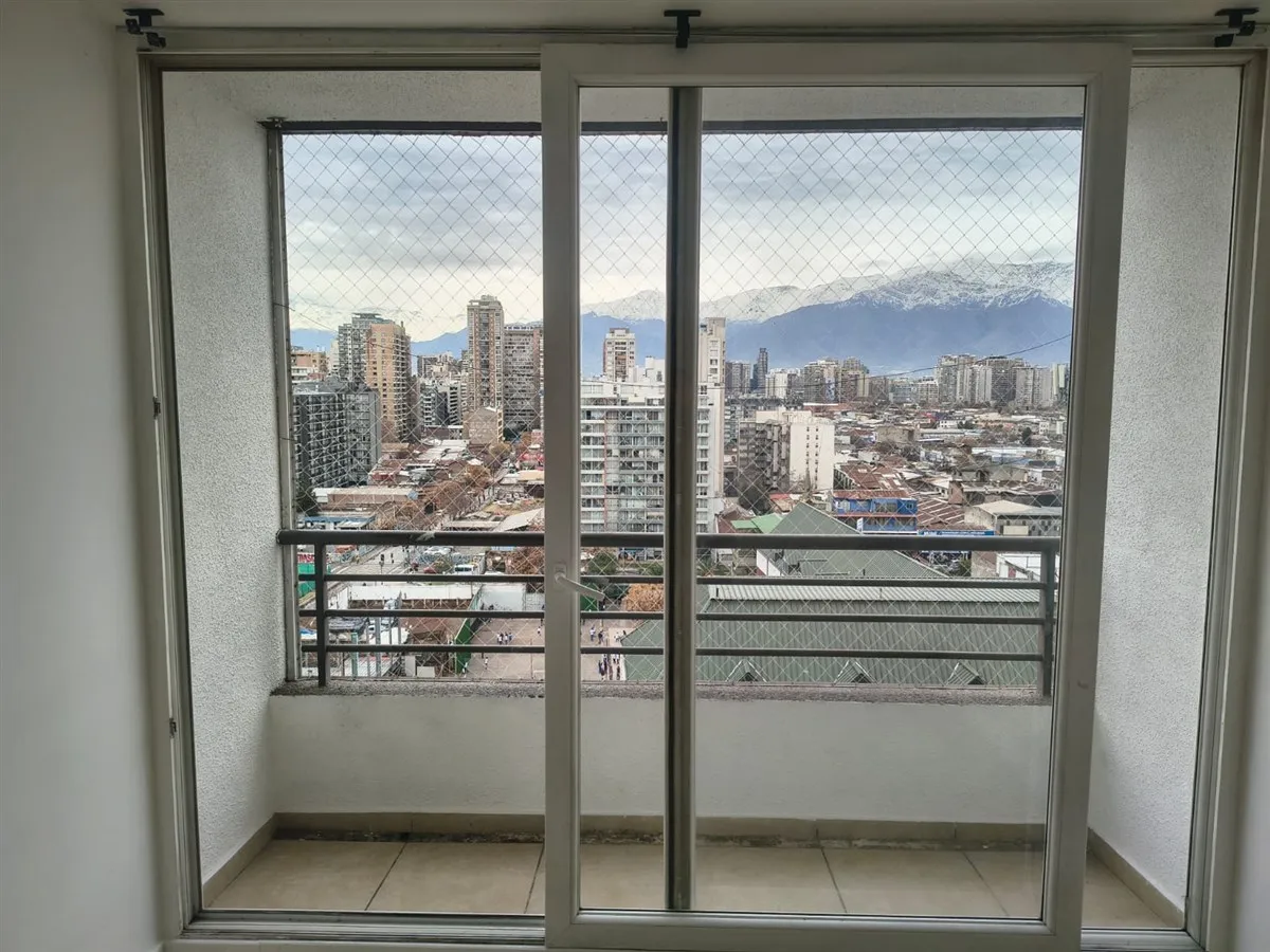 Imagen 3 de 16 de Depto Arriendo De 2 Dorm. En Santiago Cerca Metro