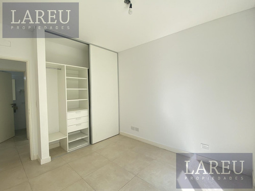 Departamento Con Jardin De 2 Dormitorios En Venta En Vilahaus, Pilar