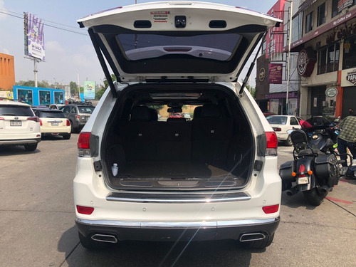 Imagen 8 de 11 de Jeep Grand Cherokee Summit 4x4 Blindada