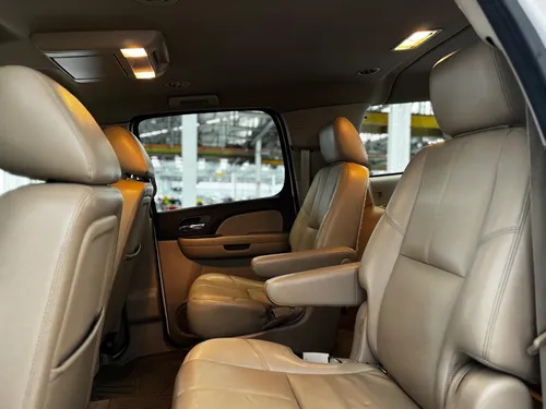 Chevrolet Suburban 5.3 Lt V8 Piel 2da Cubo At