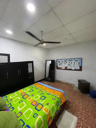 Casa Con Local Comercial