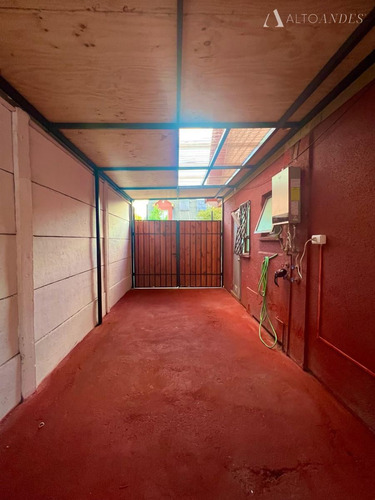 Casa En Venta De 3 Dorm. En Talca