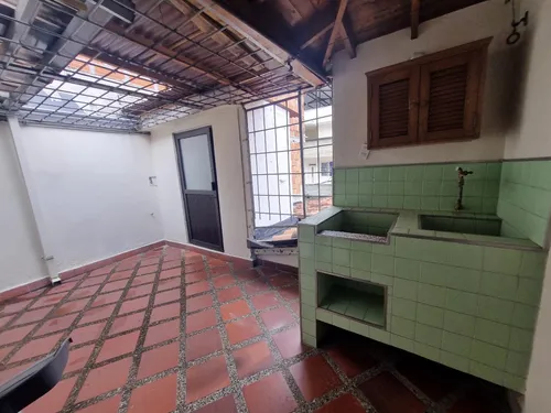Casa En Venta En Floresta. Cod V12387