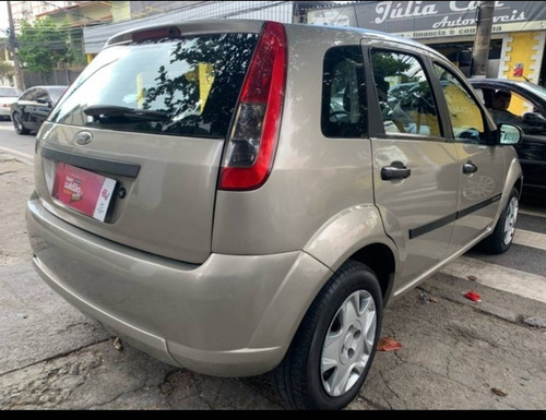Imagem 6 de 12 de Ford Fiesta 1.6 Mpi Class Hatch 8v Flex 4p Manual