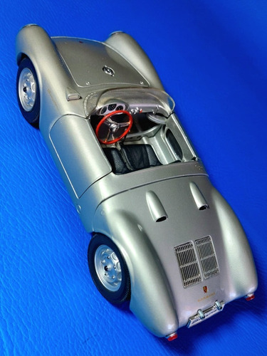 Coche A Escala 1/18 Porsche 550 A Spyder Maisto