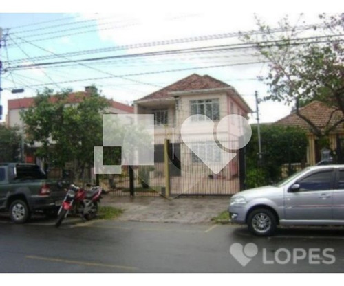 Imagem 3 de 3 de Vende Terreno Com 297 M2 No Bairro Menino Deus - Reo417296