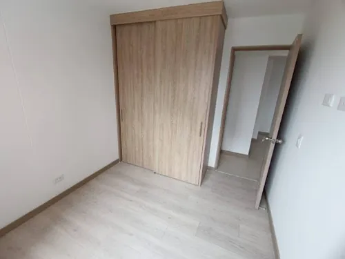 Apartamento En Arriendo Toledo 1092-2550