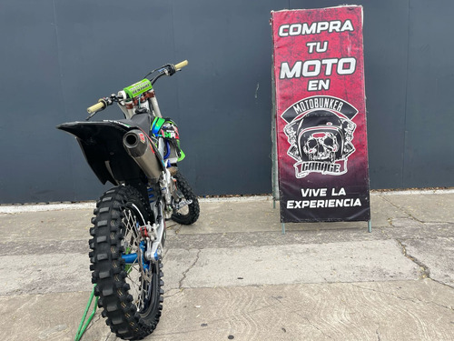 Kawasaki Cross 250f