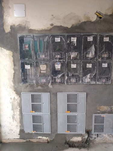 Imagem 4 de 5 de S.m.i Elétrica É Hidráulica Em Geral.especialista Em Moldage