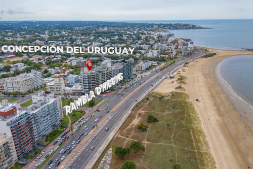 Venta De Garaje En Concepción Del Uruguay Esq. Rambla C/portón Automático Y Cámaras De Seguridad