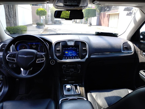 Chrysler 300 C, Versión Lujo Pentastar At, 6 Cilindros