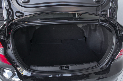 Ford Ka 1.5 Sedan SE Plus 12V Flex 4p Aut.