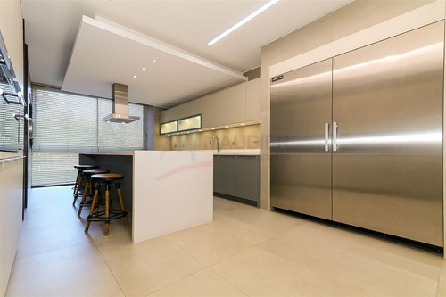 Departamento En Arriendo De 4 Dorm. En Las Condes