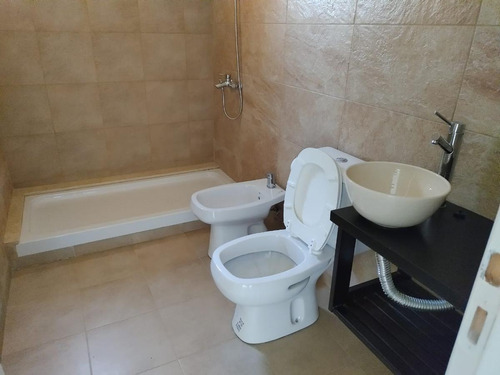 Imagen 11 de 13 de Departamento En Venta, Moreno 754 (5°a), Belén De Escobar