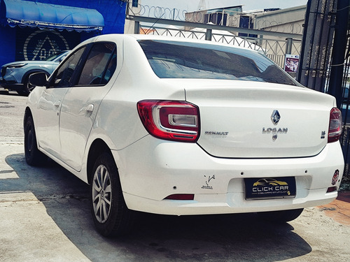 Renault Logan 1.6 Expression Hi-power 4p