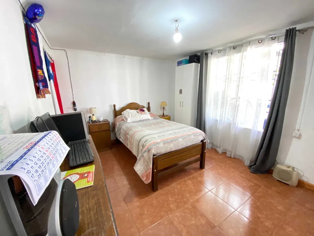 Imagen 1 de 25 de Vendo Casa Con Dpto Interior En El Bosque (104852)