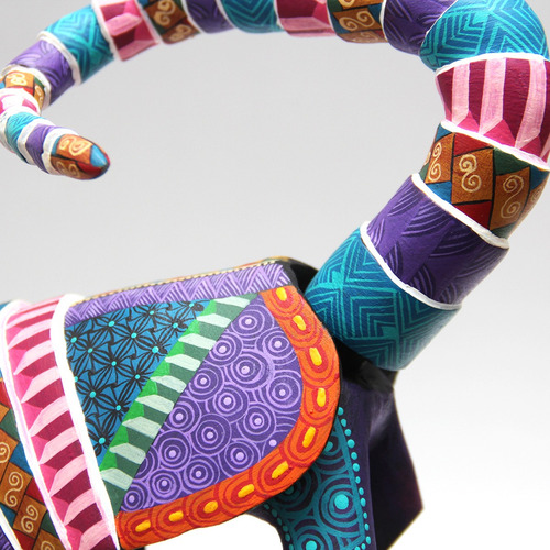 Alebrije Armadillo De Madera Tallada, Aripo