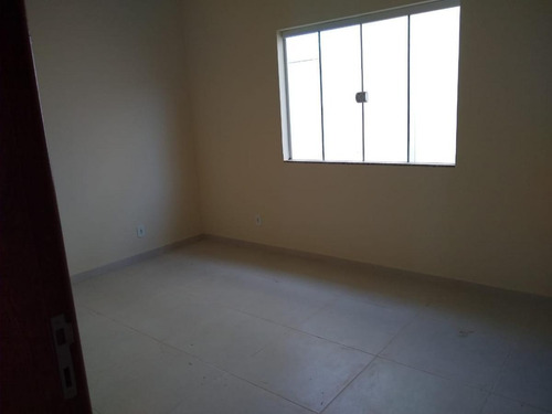 Imagem 11 de 14 de Casa 3 Dormitórios Para Venda Em Araruama, Parque Hotel, 3 Dormitórios, 1 Suíte, 1 Banheiro, 3 Vagas - 285_2-570277