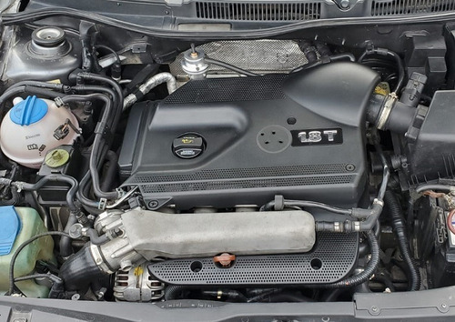 Volkswagen Bora 1.8t Highline Tiptronic Cuero Techo 2006