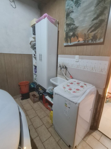 Chalet 4 Ambientes Con Parque. Barrio San Cayetano.