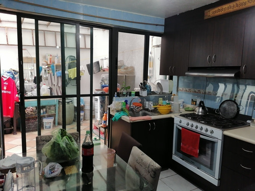 Imagen 6 de 25 de En Venta Casa En Zona Escolar Gusta A. Madero
