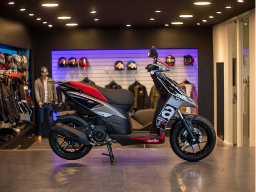 Imagen 4 de 25 de Scooter Aprilia Sr 160 Gris Financiación Disponible Usb Abs