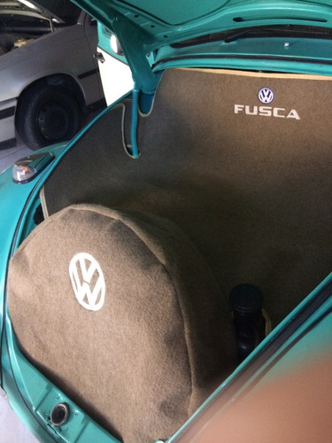 Imagem 3 de 4 de Kit Tapete Fusca 65 A 76 Com Porta Mala / Bege E Preto