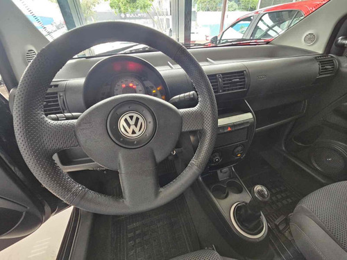 Volkswagen Fox 1.0 MI PLUS 8V FLEX 4P MANUAL