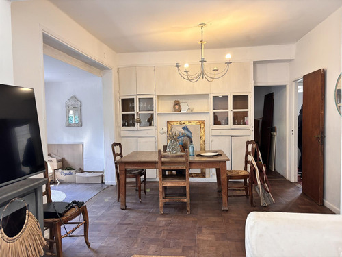 Casa A La Venta Con Renta Hasta Abril 2026 - Bella Vista
