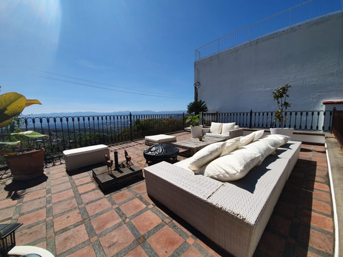 Venta Casa Lindavista Con Enorme Jardín, Alberca Climatizada, Jacuzzi, Palapa Y Totalmente Amueblada Y Equipada En Fracc Rancho San Diego Ixtapan De La Sal Edomex