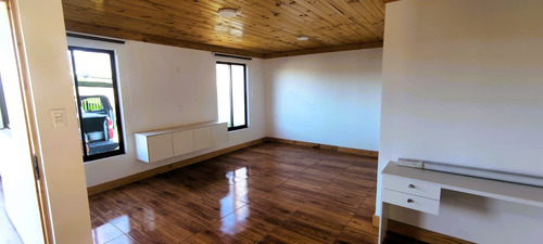 Casa De 170m2 En Terreno De 500m2 Placilla