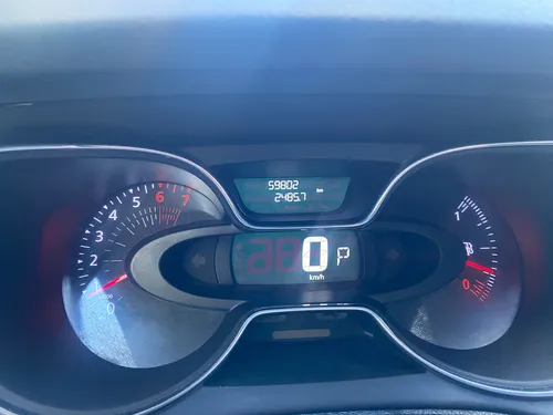 Renault Captur 2.0 Intens Automática