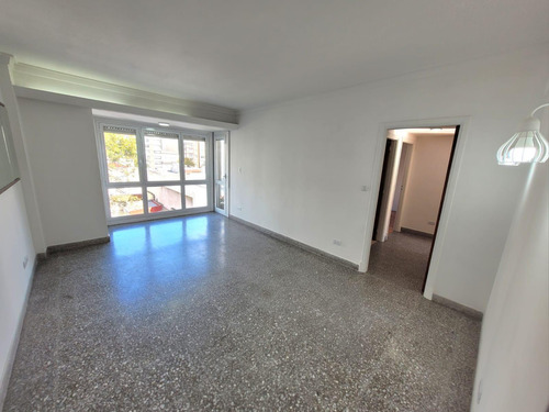 Venta Departamento 3 Ambientes Con Balcon Saliente Centro Mar Del Plata