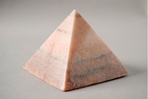 Piedra Pirámide Mármol Rosa