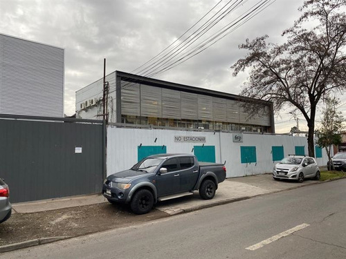 Imagen 18 de 19 de Excelente Propiedad Industrial En Venta En Peñalolén