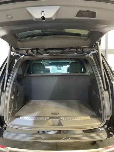 Chevrolet Suburban 6.2 High Country 4X4 At