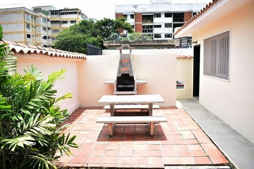 Imagen 2 de 17 de Casa En Venta 22-16365 Yubelys Martínez Rent-a-house